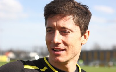 XK体育-吉尔罗尔德爆射破门门将无奈