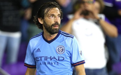 XK体育独家-本怀特凌空抽射破网